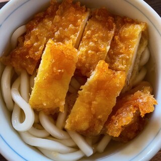 白だし香るいかの天ぷらうどん